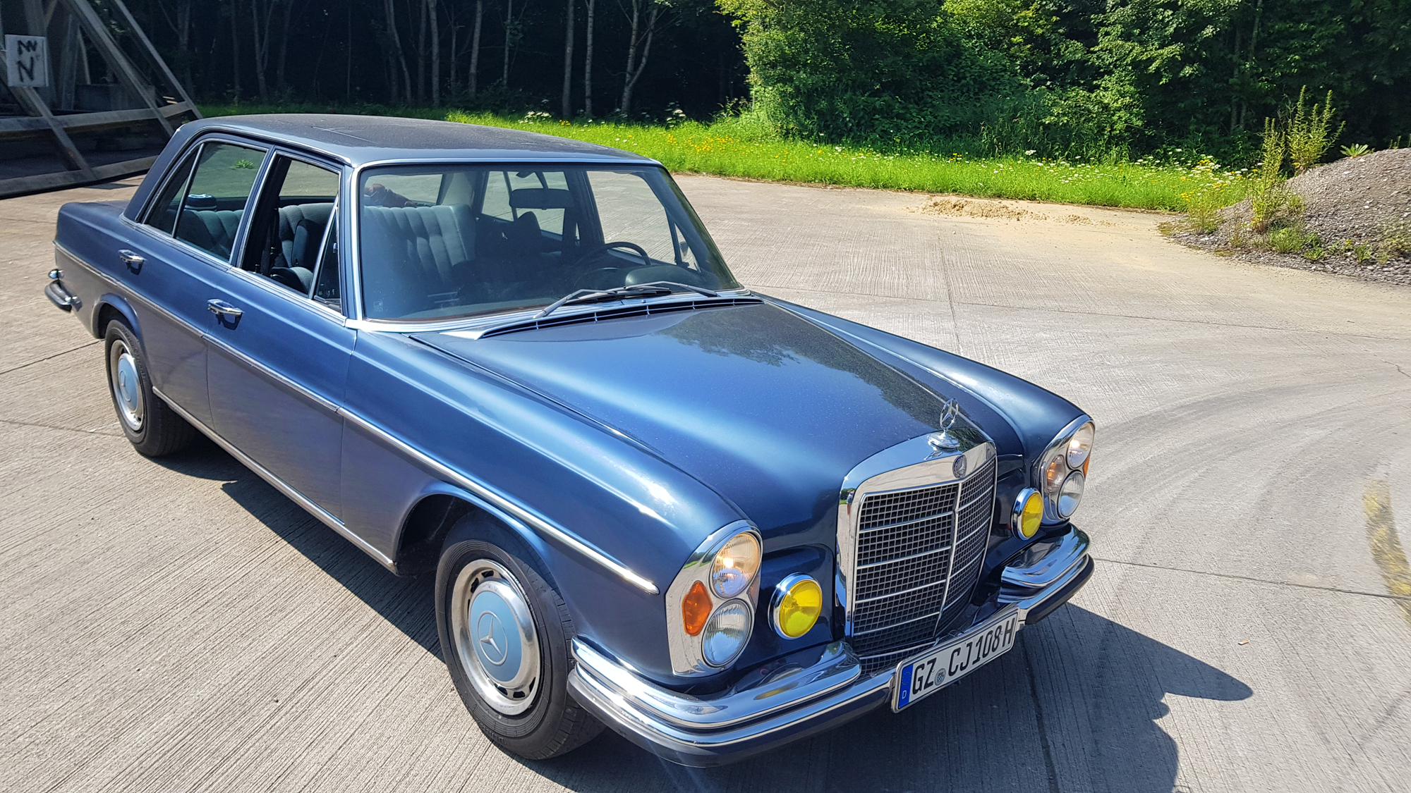 W108_1.jpg
