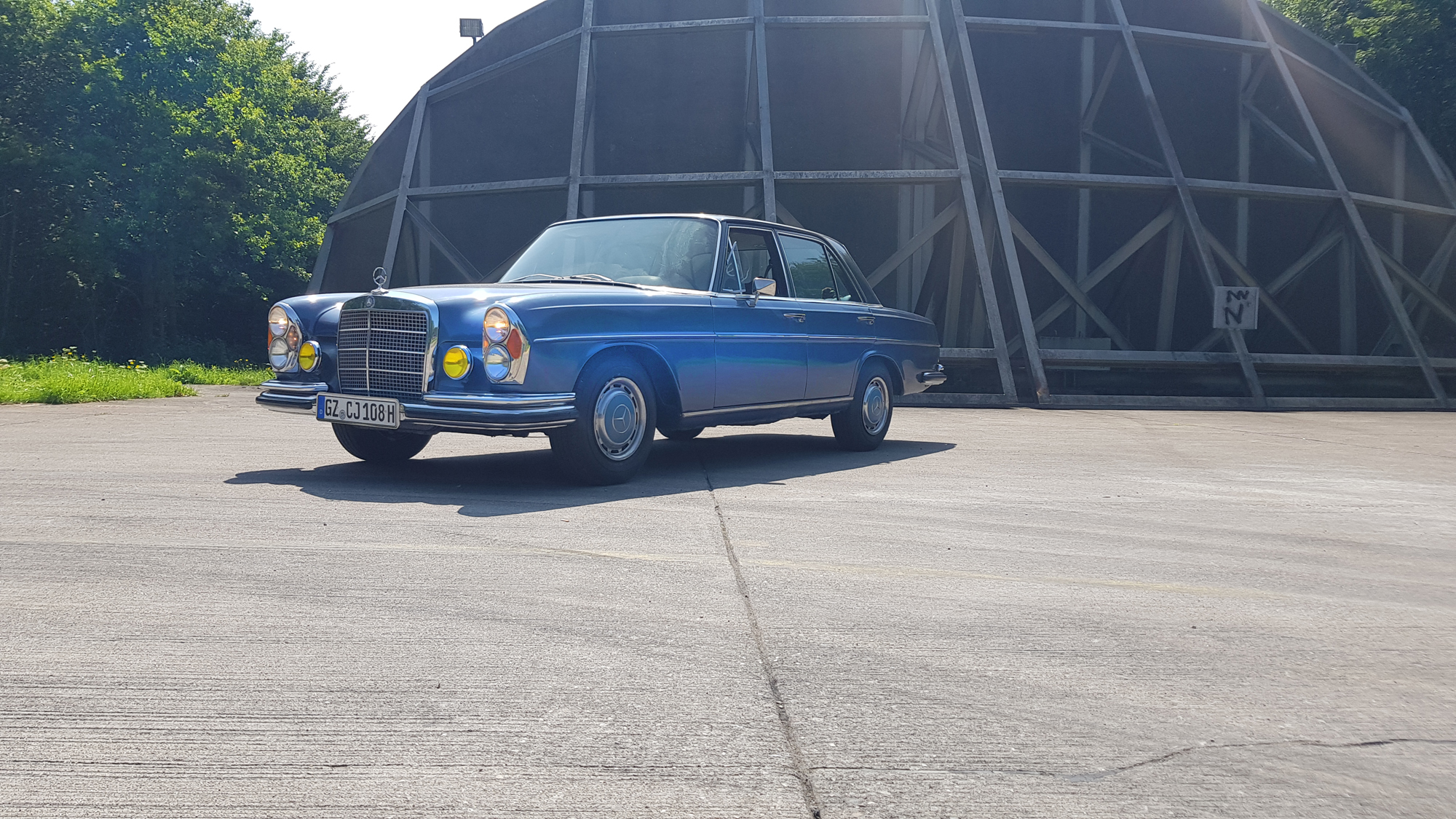W108_2.jpg